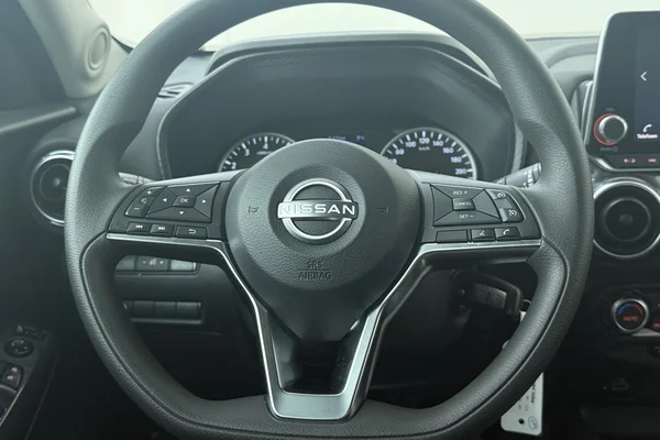Nissan Juke (2024) — foto 2 van 18