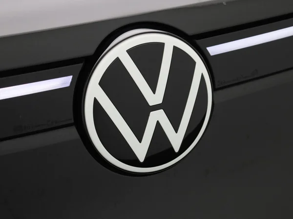 Volkswagen ID.4 (2023) — foto 25 van 37