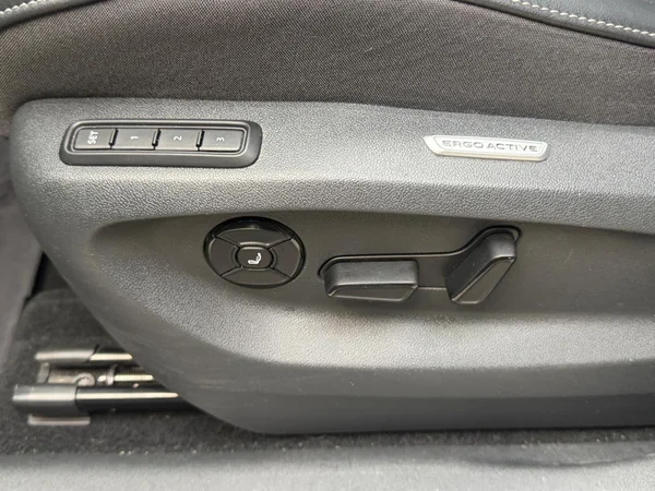 VOLKSWAGEN Tayron eHybrid (PHEV) (2025) — foto 7 van 25