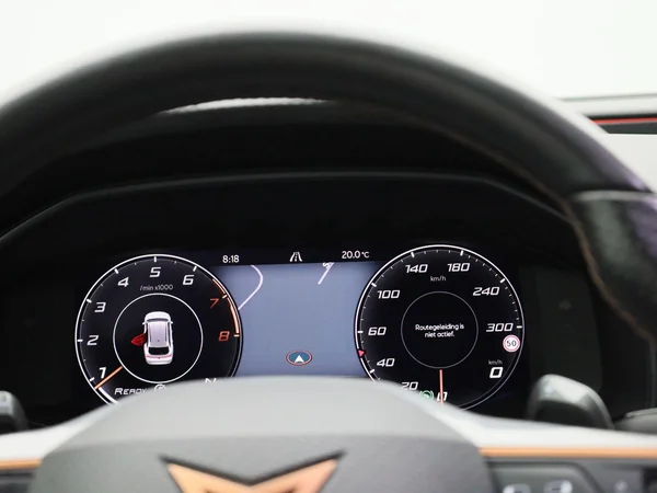 CUPRA Leon Sportstourer (2023) — foto 2 van 40