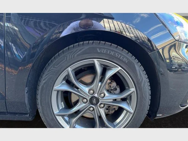 Ford Focus (2022) — foto 27 van 28