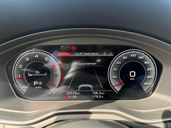 AUDI A5 Sportback (2024) — foto 7 van 20