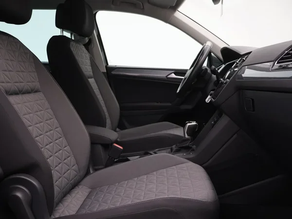 Volkswagen Tiguan (2022) — foto 13 van 29