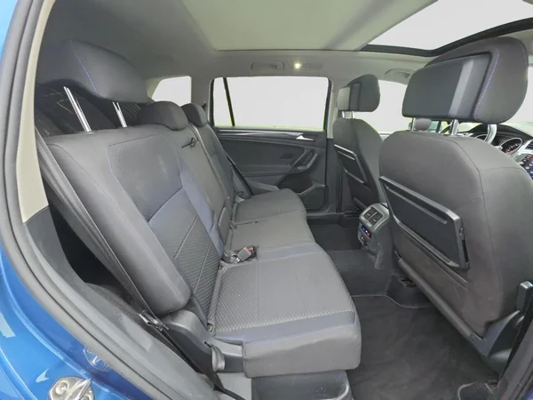 VOLKSWAGEN Tiguan Allspace (2020) — foto 11 van 24
