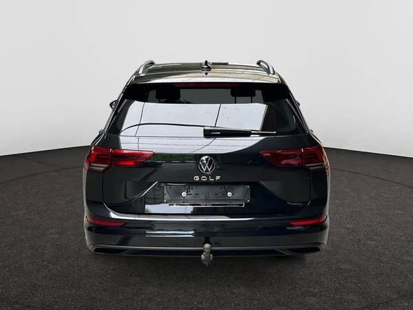 VOLKSWAGEN Golf VIII SW (2024) — foto 15 van 22