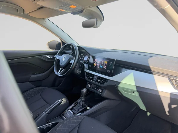 SKODA Scala (2020) — foto 18 van 20