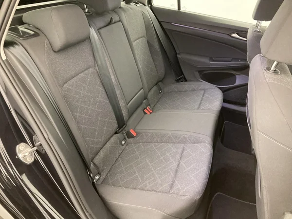 VOLKSWAGEN Golf VIII SW (2022) — foto 26 van 36