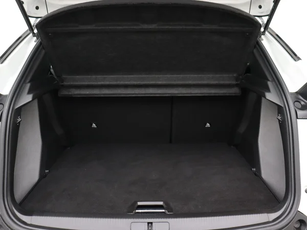 PEUGEOT 2008 (2022) — foto 8 van 32