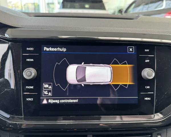 Volkswagen T-Cross (2022) — foto 20 van 30