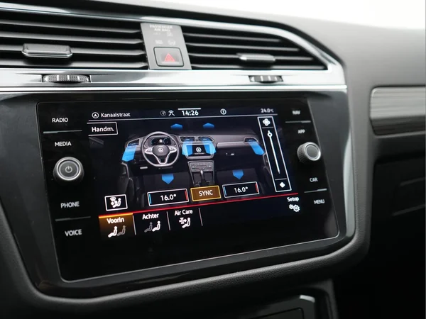 VOLKSWAGEN Tiguan Allspace (2022) — foto 32 van 43