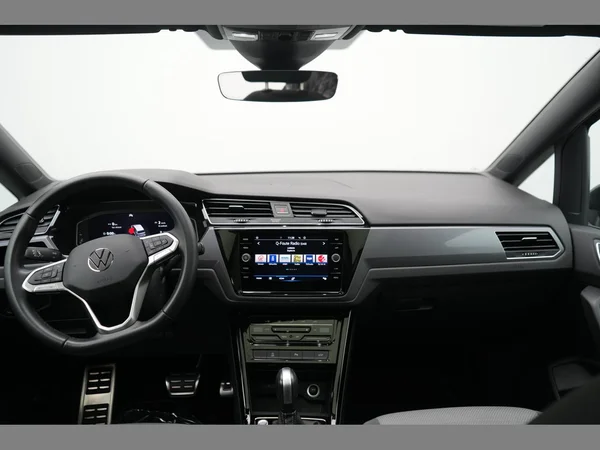 VOLKSWAGEN Touran (2023) — foto 7 van 30