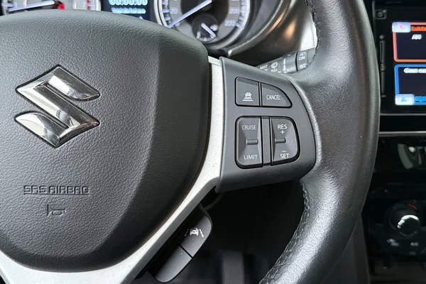 Suzuki Vitara (2024) — foto 6 van 16