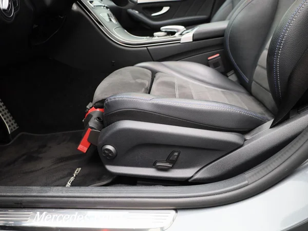 Mercedes-Benz C-Klasse (2021) — foto 24 van 41