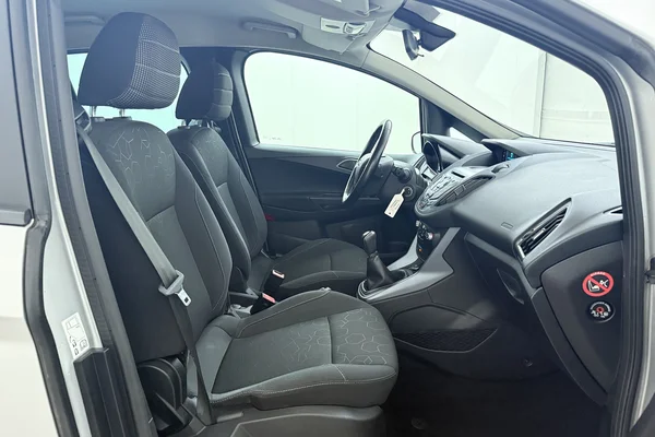 Ford B-max (2017) — foto 20 van 22