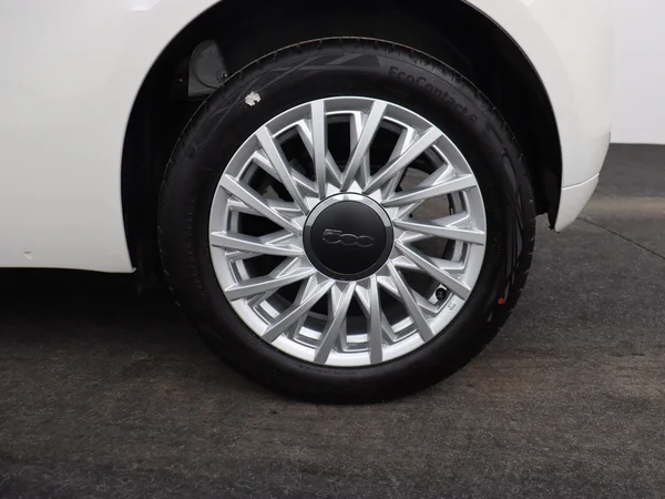 FIAT 500C (2022) — foto 7 van 26