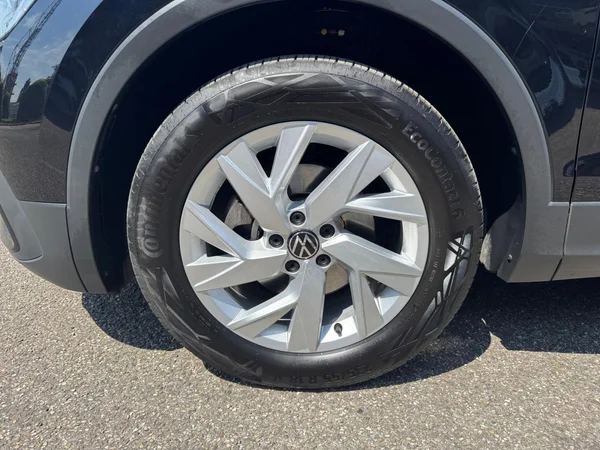 VOLKSWAGEN Tiguan Allspace (2023) — foto 4 van 21