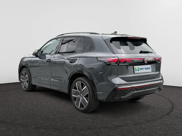 VOLKSWAGEN Tiguan (2026) — foto 13 van 18