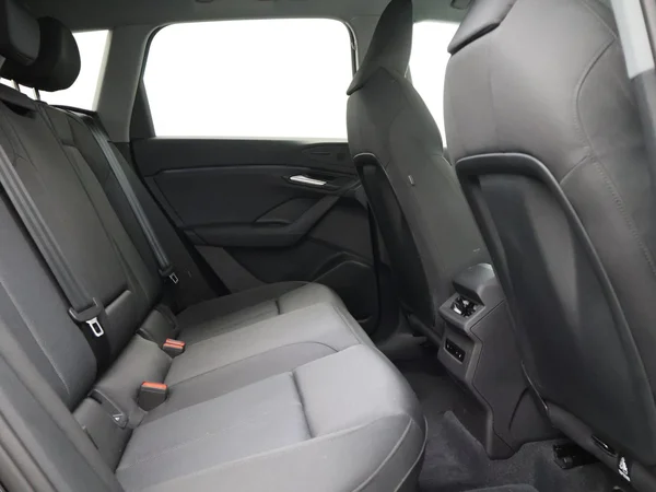AUDI Q6 e-tron (2026) — foto 10 van 29