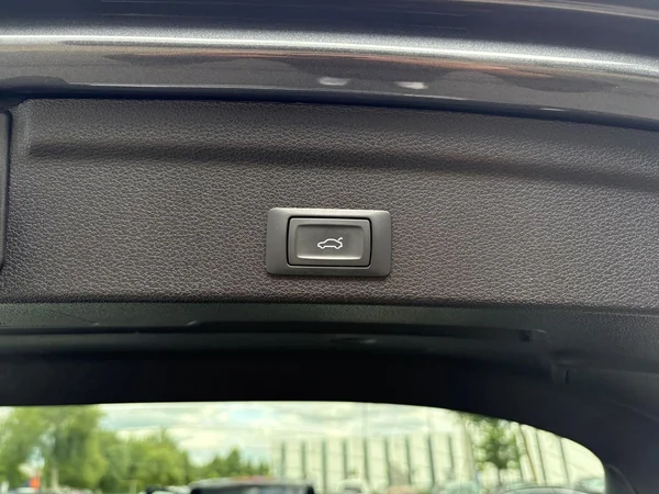 AUDI Q3 Sportback (2024) — foto 10 van 21