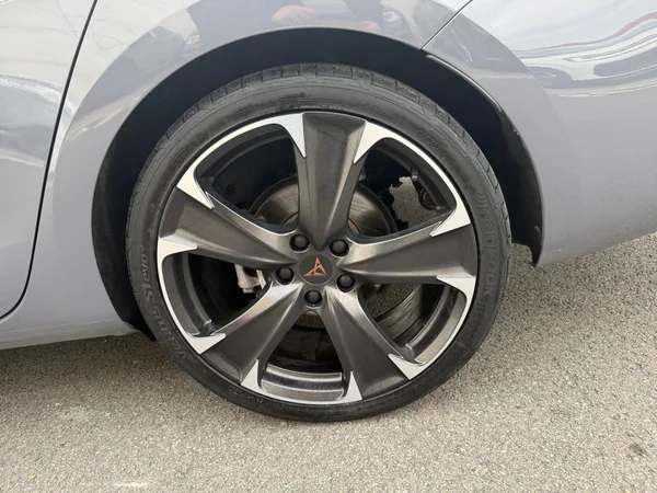 CUPRA Leon ST e-Hybrid (PHEV) (2023) — foto 14 van 21