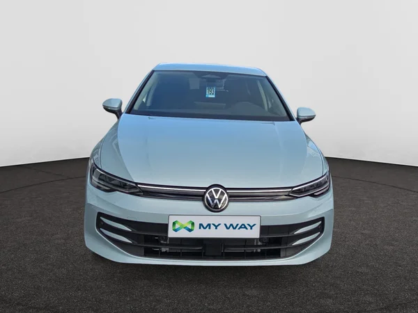 VOLKSWAGEN Golf VIII (2025) — foto 2 van 24