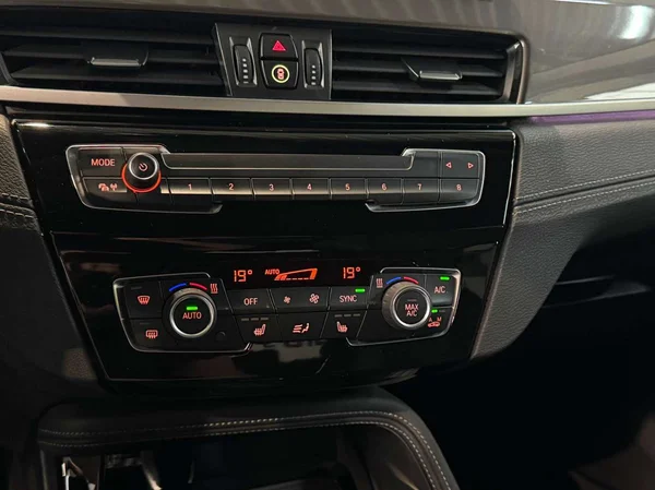 BMW X1 (2021) — foto 9 van 19