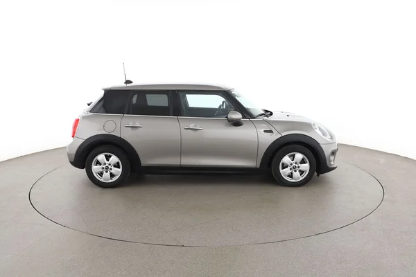 MINI Mini (2017) — foto 13 van 16
