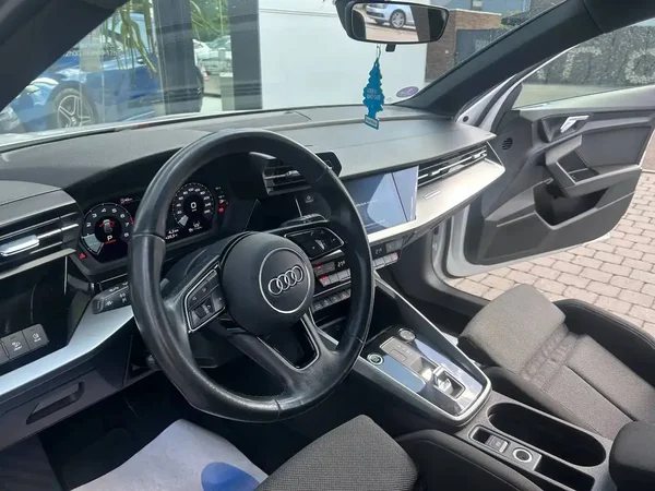 Audi A3 (2021) — foto 2 van 21