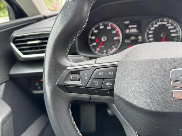 SEAT Leon ST (2021) — foto 9 van 26