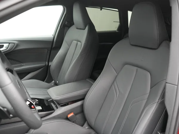 AUDI A5 Avant (2024) — foto 32 van 35