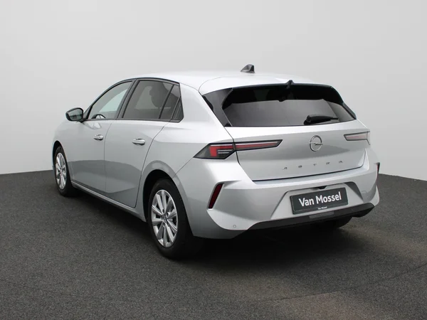 Opel Astra (2023) — foto 12 van 37