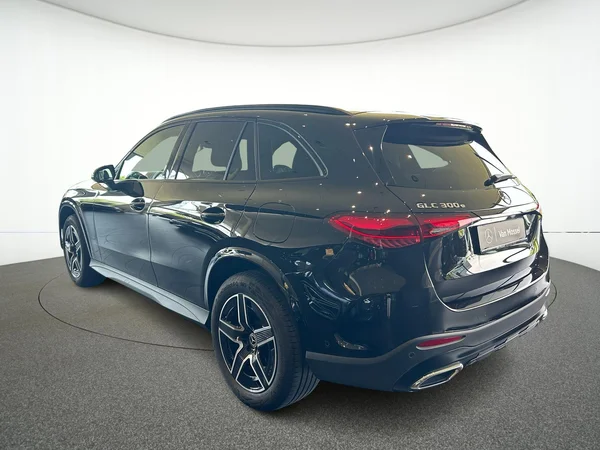 Mercedes-Benz GLC (2024) — foto 16 van 19