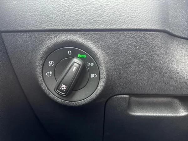SKODA Karoq Dsl (2021) — foto 6 van 31