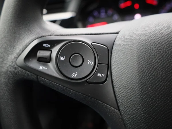 Opel Corsa (2023) — foto 9 van 35