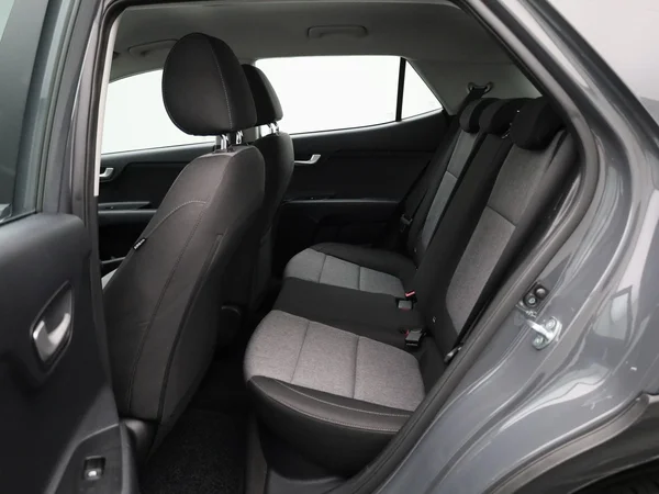 Kia Stonic (2023) — foto 4 van 35