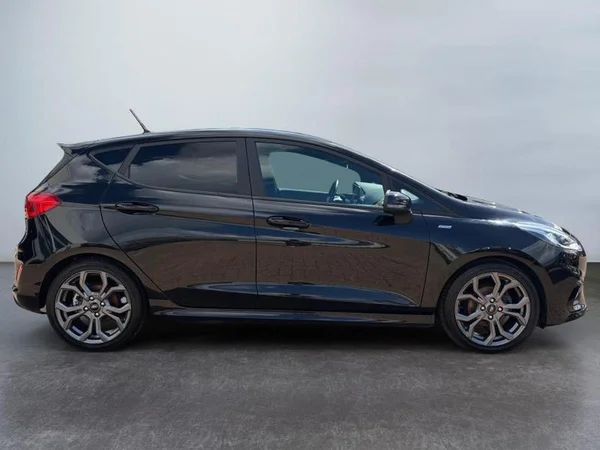 FORD Fiesta (2018) — foto 2 van 4