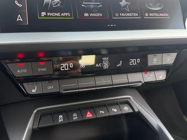 AUDI A3 Sedan (2025) — foto 6 van 17