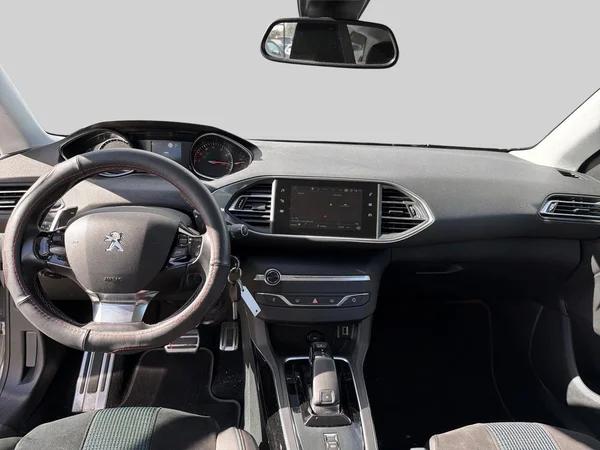 Peugeot 308 (2019) — foto 5 van 18