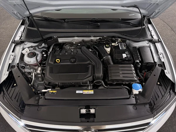 VOLKSWAGEN Passat Variant (2022) — foto 6 van 29