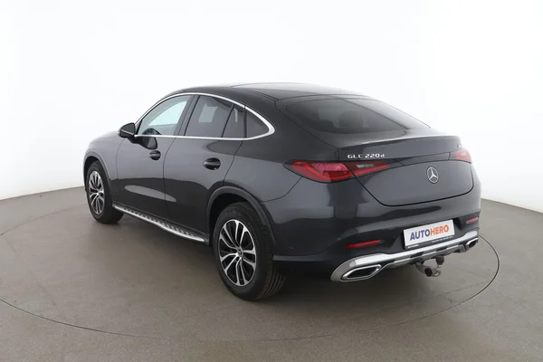 Mercedes-Benz GLC-Klasse (2024) — foto 10 van 16