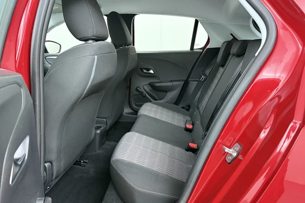 Opel Corsa (2024) — foto 17 van 18