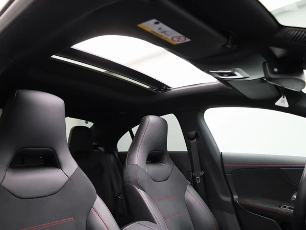 Mercedes-Benz CLA (2024) — foto 48 van 57
