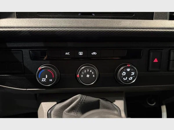 Volkswagen Transporter T6.1 1000 Fou Swb (2023) — foto 8 van 24