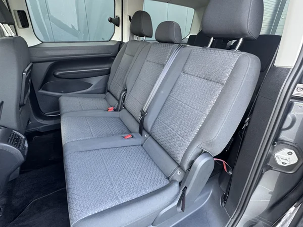 Ford Tourneo Connect (2025) — foto 5 van 24