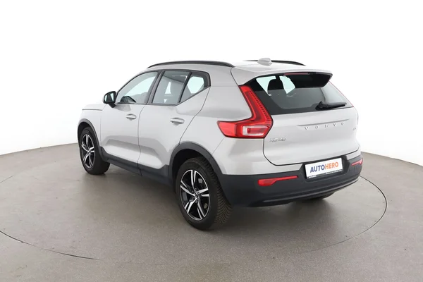Volvo XC40 (2023) — foto 10 van 16