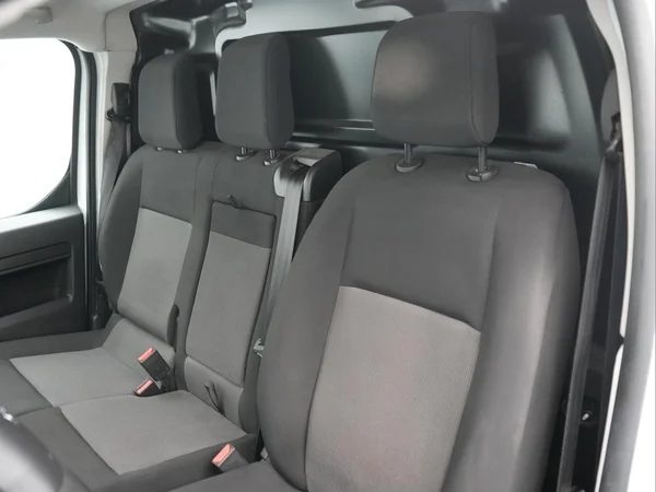 PEUGEOT Expert Fourgon Mwb Dsl (2023) — foto 19 van 21