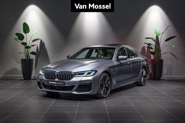 BMW 5 Reeks (2022) — foto 1 van 51