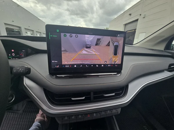 SKODA (2025) — foto 3 van 24