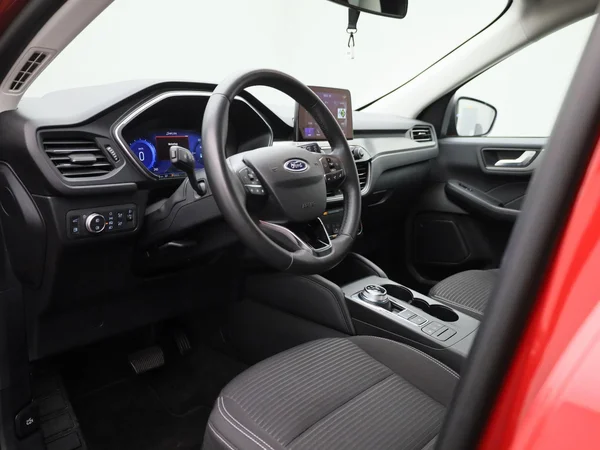 Ford Kuga (2022) — foto 24 van 38