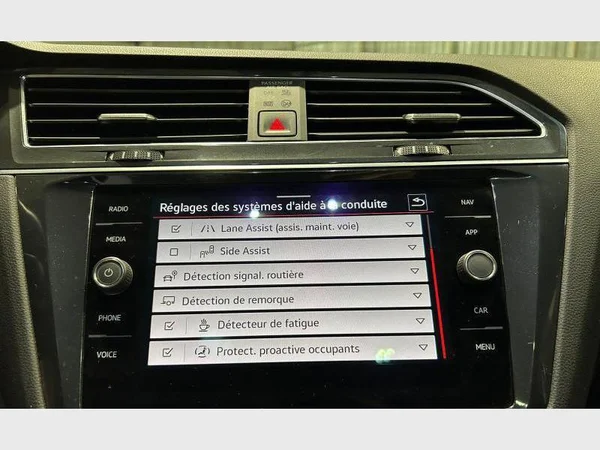 Volkswagen Tiguan Allspace (2022) — foto 9 van 32